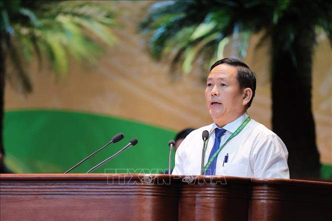 Đại biểu Nguyễn Văn Cọp, Uỷ viên Ban Chấp hành Trung ương Hội, Chủ tịch Hội Nông dân tỉnh An Giang trình bày tham luận tại Đại hội. Ảnh: Lê Đông - TTXVN