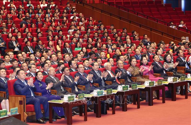 Các đồng chí lãnh đạo, nguyên lãnh đạo Đảng, Nhà nước dự khai mạc Đại hội. Ảnh: Phương Hoa - TTXVN