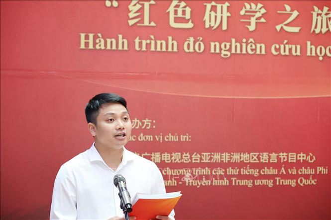 Anh Đoàn Bá Toại, đại diện thanh niên Việt Nam, phát biểu tại Lễ khởi động. Ảnh: Công Tuyên - PV TTXVN tại Trung Quốc 
