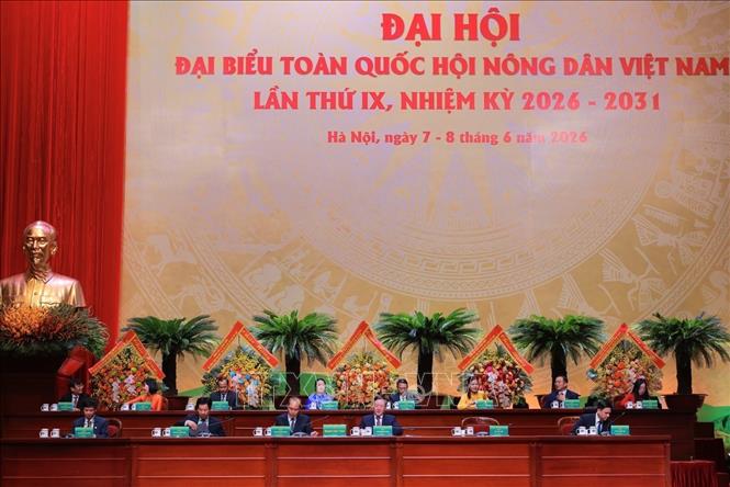 Đoàn Chủ tịch điều hành lễ bế mạc Đại hội. Ảnh: Hoàng Hiếu - TTXVN