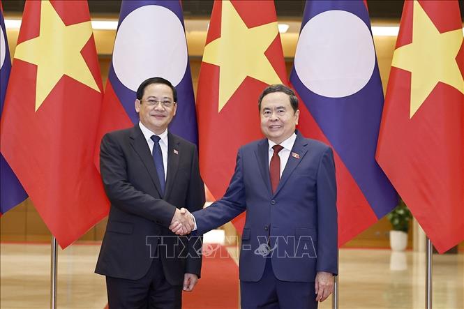 Chủ tịch Quốc hội Trần Thanh Mẫn hội kiến Thủ tướng Lào Sonexay Siphandone thăm chính thức Việt Nam và tham dự Diễn đàn Tương lai ASEAN lần thứ ba. Ảnh: Doãn Tấn - TTXVN 