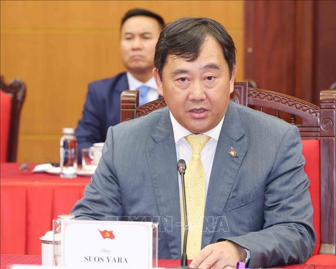 Ông Sous Yara, Uỷ viên Trung ương Đảng, Phó Trưởng Ban Đối ngoại, Chủ nhiệm Uỷ ban Đối ngoại Quốc hội Campuchia phát biểu. Ảnh: Phương Hoa - TTXVN