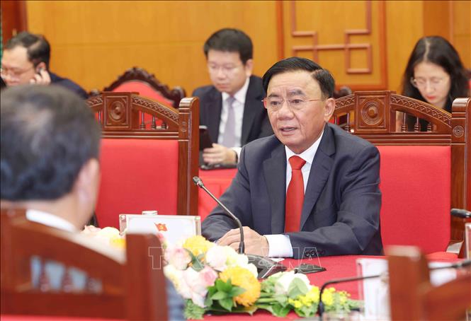 Đồng chí Trần Cẩm Tú, Uỷ viên Bộ Chính trị, Thường trực Ban Bí thư phát biểu tại buổi tiếp. Ảnh: Phương Hoa - TTXVN
