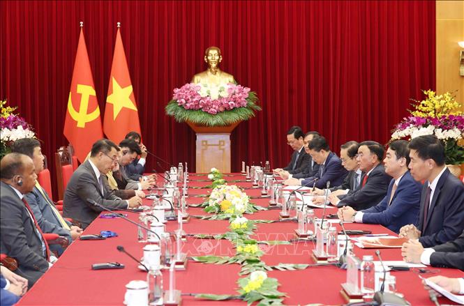 Đồng chí Trần Cẩm Tú, Uỷ viên Bộ Chính trị, Thường trực Ban Bí thư phát biểu tại buổi tiếp Trưởng đoàn các chính đảng các nước ASEAN. Ảnh: Phương Hoa - TTXVN