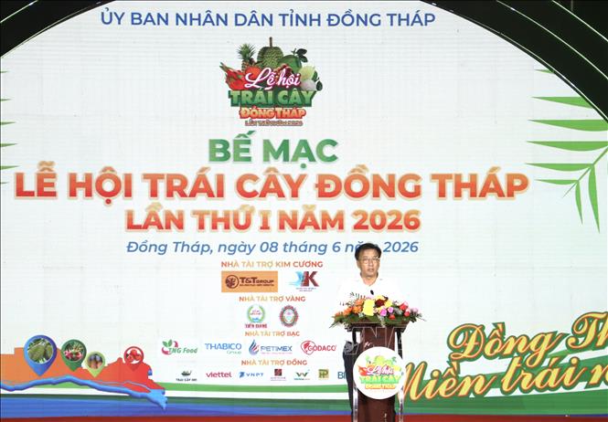 Ông Nguyễn Phước Thiện, Phó Chủ tịch UBND tỉnh Đồng Tháp phát biểu bế mạc Lễ hội trái cây Đồng Tháp lần thứ nhất – năm 2026. Ảnh: Hồng Nhung – TTXVN
