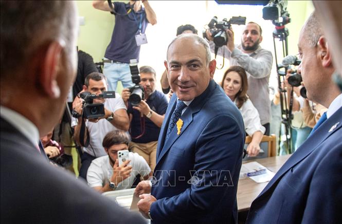 Thủ tướng Armenia Nikol Pashinyan tại điểm bầu cử ở Yerevan ngày 7/6/2026. Ảnh: THX/TTXVN