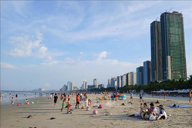 Da Nang remains a leading choice among Vietnamese travellers this summer. VNA Photo: Mỹ Hà