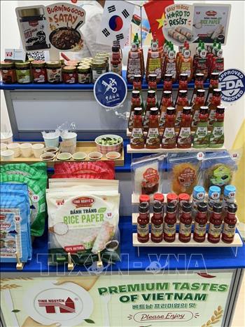Sản phẩm Việt Nam tại Seoul food 2026. Ảnh: Khánh Vân - TTXVN tại Hàn Quốc