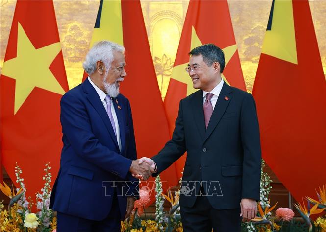Thủ tướng Lê Minh Hưng và Thủ tướng Timor-Leste Kay Rala Xanana Gusmão. Ảnh: Dương Giang – TTXVN