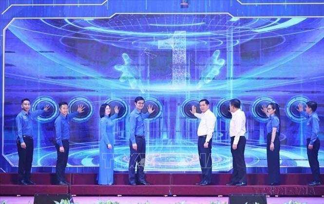 Phát động thi đua đảm nhận Công trình thanh niên chào mừng Đại hội đảng bộ các cấp, Đại hội Đảng bộ Khối Doanh nghiệp Trung ương lần thứ IV, nhiệm kỳ 2025-2030. Ảnh: Minh Đức - TTXVN