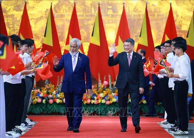 Thủ tướng Lê Minh Hưng và Thủ tướng Timor-Leste Kay Rala Xanana Gusmão. Ảnh: Dương Giang – TTXVN