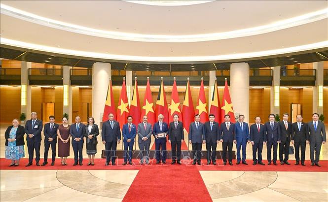Chủ tịch Quốc hội Trần Thanh Mẫn và Thủ tướng Timor-Leste Kay Rala Xanana Gusmão với các đại biểu. Ảnh: Doãn Tấn - TTXVN