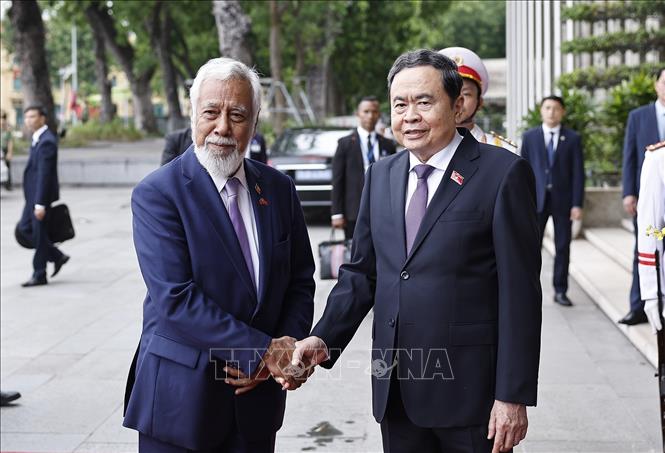 Chủ tịch Quốc hội Trần Thanh Mẫn đón Thủ tướng Timor-Leste Kay Rala Xanana Gusmão. Ảnh: Doãn Tấn - TTXVN
