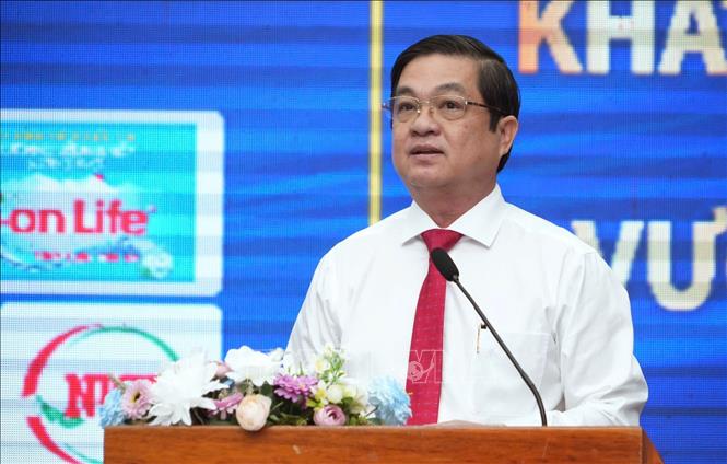 Phó Chủ tịch UBND tỉnh Cà Mau Huỳnh Chí Nguyện phát biểu. Ảnh: Tuấn Phi - TTXVN