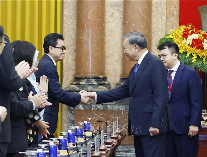 Tổng Bí thư, Chủ tịch nước Tô Lâm và các đại biểu. Ảnh: Thống Nhất – TTXVN