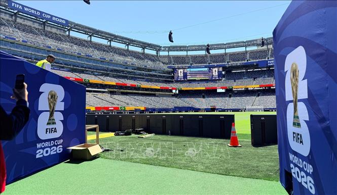 Sân vận động MetLife chuẩn bị cho trận thi đấu đầu tiên tại New York vào ngày 13/6 giữa hai đội tuyển Brazil – Morocco. Ảnh: Thanh Tuấn - Phóng viên TTXVN tại Mỹ