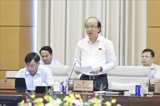 Chủ nhiệm Ủy ban Pháp luật và Tư pháp của Quốc hội Phan Chí Hiếu phát biểu. Ảnh: Doãn Tấn - TTXVN