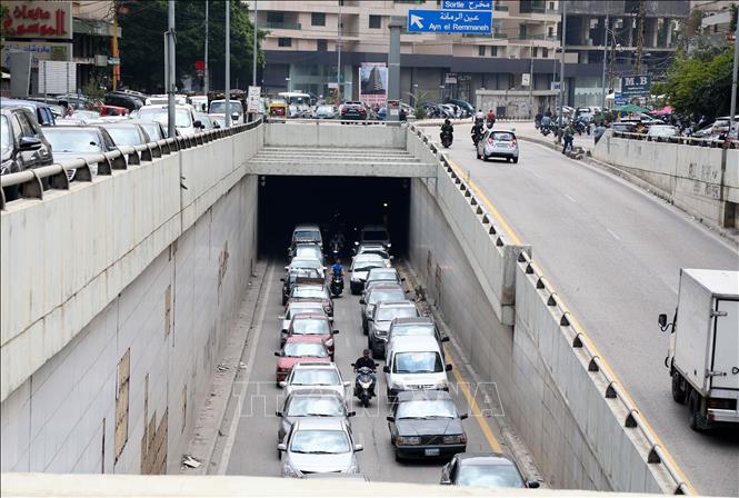 Người dân sơ tán khỏi ngoại ô Beirut, Liban ngày 1/6/2026. Ảnh: THX/TTXVN