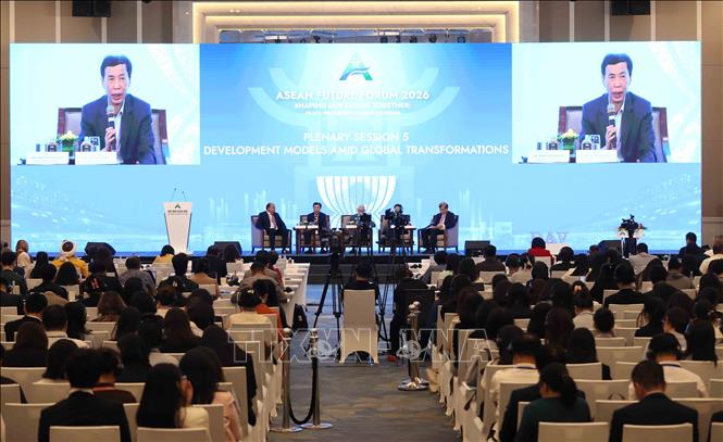 Nguyên Phó Hiệu trưởng Viện Nghiên cứu Kinh tế Trung ương (CIEM) Võ Trí Thanh phát biểu. Ảnh: An Đăng - TTXVN