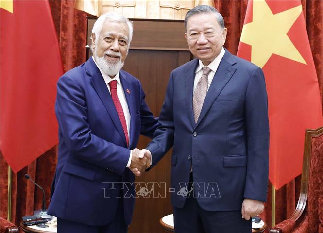 Party General Secretary and State President To Lam and Prime Minister of Timor-Leste Kay Rala Xanana Gusmão. VNA Photo: Thống Nhất
