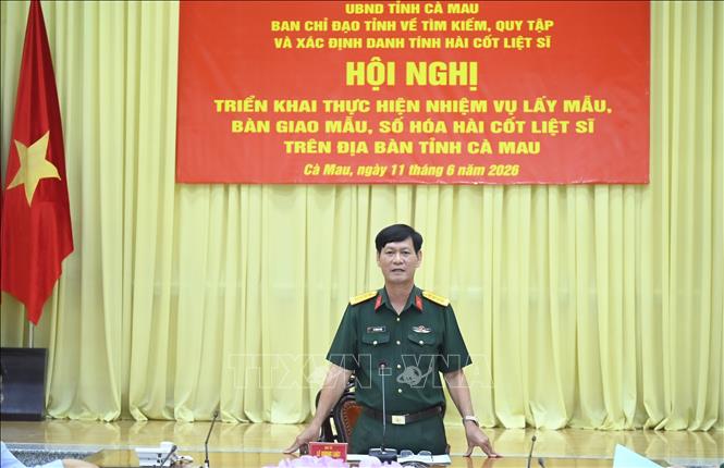 Đại tá Lê Quang Luật, Phó Chính ủy Bộ CHQS tỉnh Cà Mau phát biểu kết luận hội nghị. Ảnh: Chanh Đa-TTXVN