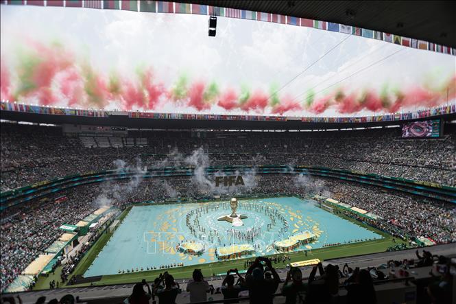 Các nghệ sĩ trình diễn tại Lễ khai mạc FIFA World Cup 2026 ở Mexico City, Mexico ngày 11/6/2026. Ảnh: THX/TTXVN