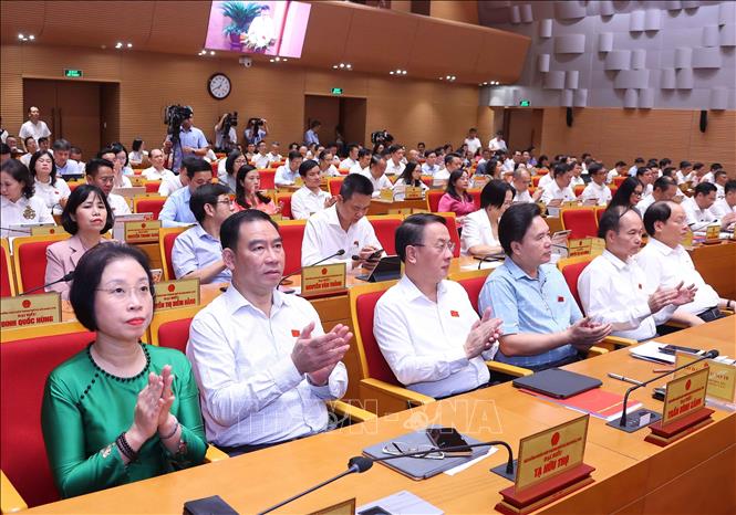 Các đại biểu dự phiên khai mạc kỳ họp thứ tư HĐND thành phố Hà Nội. Ảnh: Văn Điệp - TTXVN