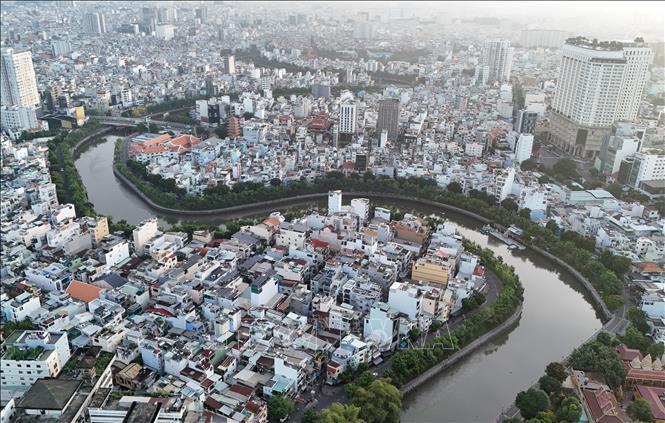 Kênh Nhiêu Lộc - Thị Nghè đoạn qua địa bàn các phường Nhiêu Lộc, Phú Nhuận, Xuân Hòa. Ảnh: Hồng Đạt - TTXVN