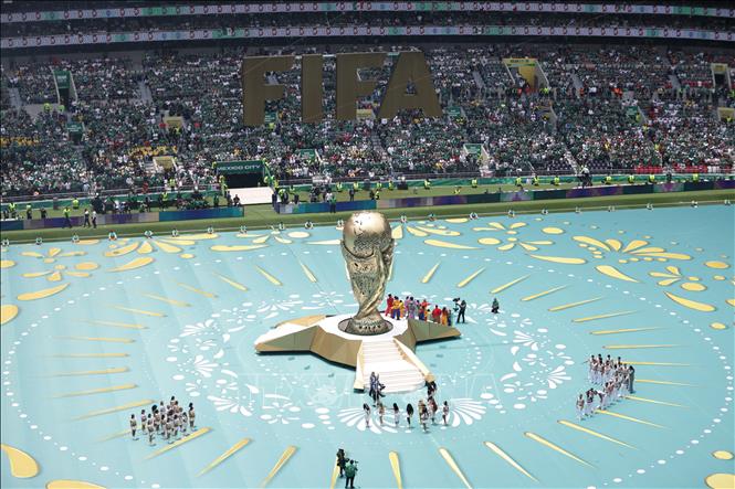 Lễ khai mạc World Cup 2026 trên sân vận động Azteca ở Mexico ngày 11/6/2026 đã mở màn cho bữa tiệc bóng đá lớn nhất hành tinh. Đây là lần đầu tiên World Cup được tổ chức tại ba quốc gia Mexico, Mỹ và Canada, với 48 đội tuyển tranh tài ở 104 trận đấu. Ảnh: THX/TTXVN  