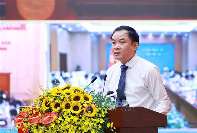 Ông Lê Ngọc Sơn, Chủ tịch Tập đoàn Công nghiệp - Năng lượng Quốc gia Việt Nam đại diện cho các doanh nghiệp nhà nước phát biểu hưởng ứng. Ảnh: Dương Giang – TTXVN
