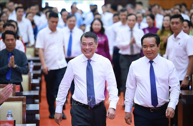 Thủ tướng Lê Minh Hưng đến chủ trì làm việc với Ban Thường vụ Thành uỷ Thành phố Hồ Chí Minh. Ảnh: Dương Giang – TTXVN
