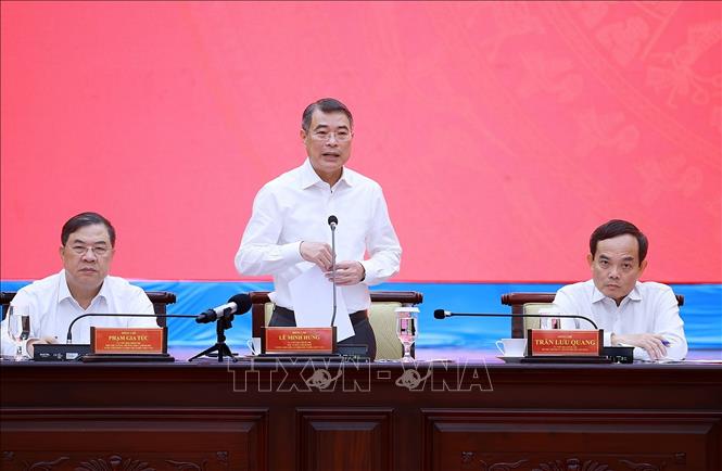 Thủ tướng Lê Minh Hưng làm việc với Ban Thường vụ Thành uỷ Thành phố Hồ Chí Minh. Ảnh: Dương Giang – TTXVN