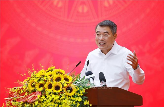 Thủ tướng Lê Minh Hưng kết luận buổi làm việc với Ban Thường vụ Thành uỷ Thành phố Hồ Chí Minh. Ảnh: Dương Giang – TTXVN
