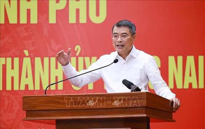 Thủ tướng Lê Minh Hưng kết luận buổi làm việc với Ban Thường vụ Thành uỷ Đồng Nai. Ảnh: Dương Giang – TTXVN
