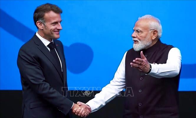 Thủ tướng Ấn Độ Narendra Modi (phải) và Tổng thống Pháp Emmanuel Macron tại lễ khai mạc triển lãm Bharat Innovates ở thành phố Nice, miền Nam nước Pháp ngày 14/6/2026. Ảnh: ANI/TTXVN