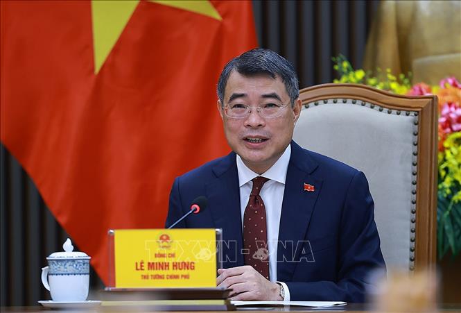Thủ tướng Chính phủ Lê Minh Hưng điện đàm với Thủ tướng Trung Quốc Lý Cường. Ảnh: Dương Giang – TTXVN 