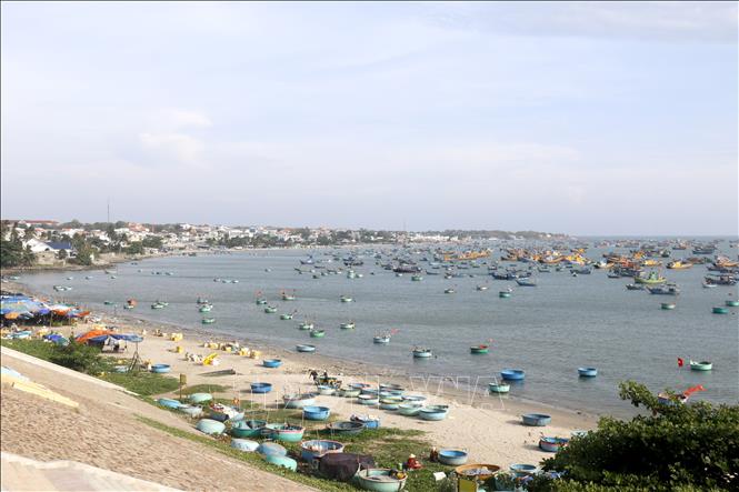 Khu vực ven biển Lâm Đồng hiện có một số dự án đầu tư ngoài ngân sách cần tháo gỡ vướng mắc để triển khai. Ảnh: Nguyễn Thanh - TTXVN