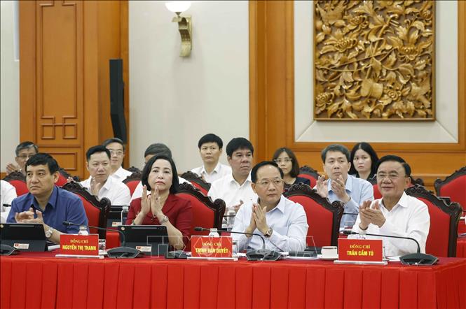 Các đại biểu tham dự cuộc làm việc. Ảnh: Thống Nhất – TTXVN