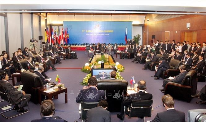 Trong khuôn khổ hội nghị cấp cao ASEAN lần thứ 17, tại Hà Nội diễn ra hội nghị cấp cao ASEAN+Nga lần 2 (30/10/2010). Ảnh: Đức Tám – TTXVN