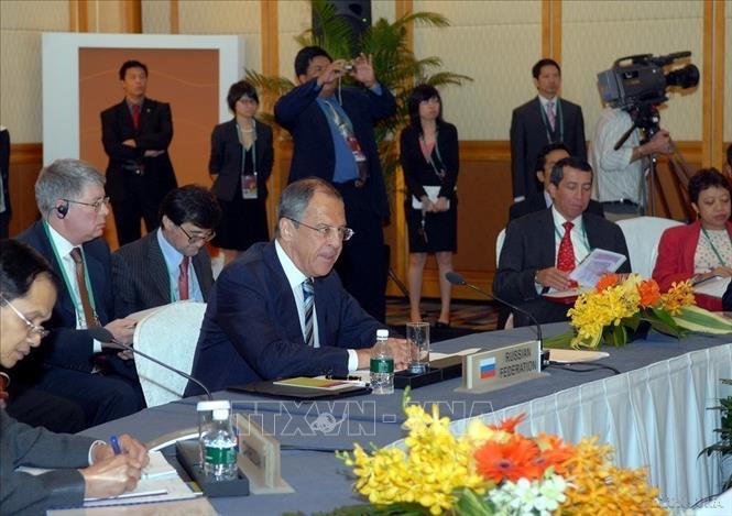 Hội nghị Bộ trưởng Ngoại giao các nước ASEAN với Bộ trưởng Ngoại giao LB Nga tại Singapore (23/7/208). Ảnh: Nhan Sáng – TTXVN