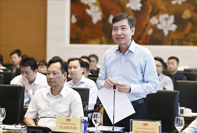 Thứ trưởng Bộ Tài chính Tạ Anh Tuấn phát biểu. Ảnh: Doãn Tấn - TTXVN