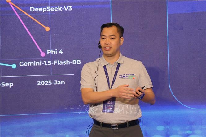 Ông Trần Văn Bằng, Phó Tổng Giám đốc Viettel IDC, phát biểu tại hội nghị. Ảnh: Thanh Vũ – TTXVN 
