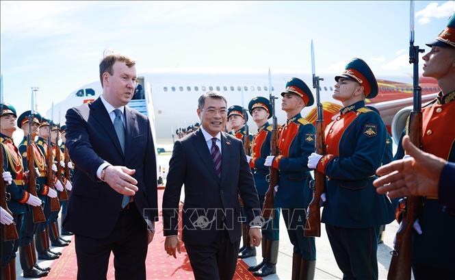 Lễ đón Thủ tướng Lê Minh Hưng đến thành phố Kazan, Cộng hoà Tatarsta, Liên bang Nga bắt đầu chuyến tham dự Hội nghị Cấp cao Kỷ niệm 35 năm quan hệ ASEAN - Nga. Ảnh: Dương Giang – TTXVN
