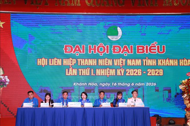 Đoàn Chủ tịch điều hành Đại hội. Ảnh: Phan Sáu - TTXVN