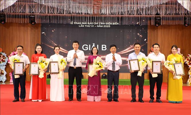 Gặp mặt kỷ niệm và Tổng kết, trao Giải Báo chí tỉnh Điện Biên lần thứ ...