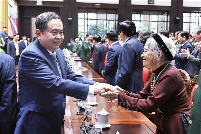 Chủ tịch Quốc hội Trần Thanh Mẫn với đại biểu dự Đại hội. Ảnh: Doãn Tấn - TTXVN