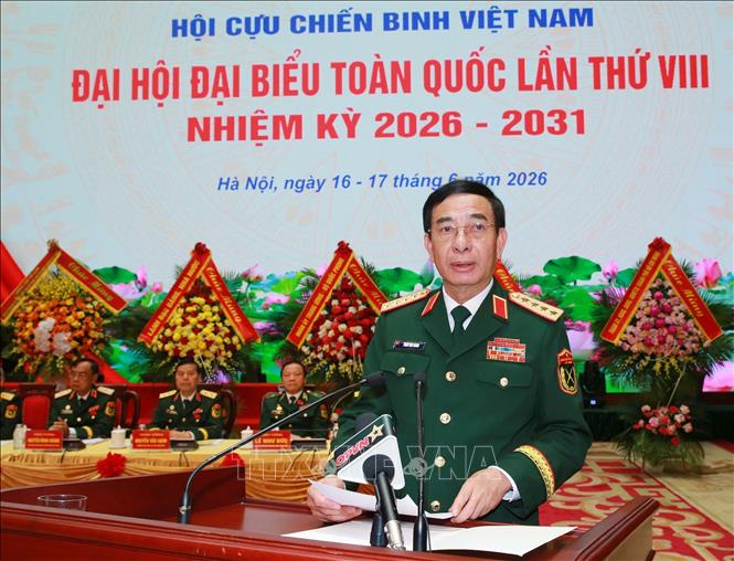 Đại tướng Phan Văn Giang, Ủy viên Bộ Chính trị, Phó Thủ tướng Chính phủ, Phó Bí thư Quân ủy Trung ương, Bộ trưởng Bộ Quốc phòng phát biểu chào mừng Đại hội. Ảnh: Trọng Đức - TTXVN