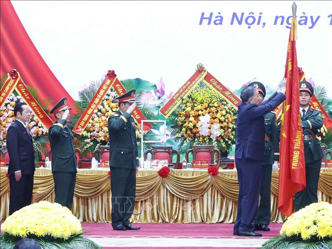 Tổng Bí thư, Chủ tịch nước Tô Lâm trao Huân chương Hồ Chí Minh tặng Hội Cựu chiến binh Việt Nam. Ảnh: Thống Nhất – TTXVN