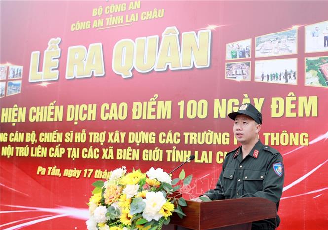 Đại diện cán bộ chiến sĩ công an tỉnh Lai Châu phát biểu hưởng ứng lễ ra quân. Ảnh: Quý Trung – TTXVN