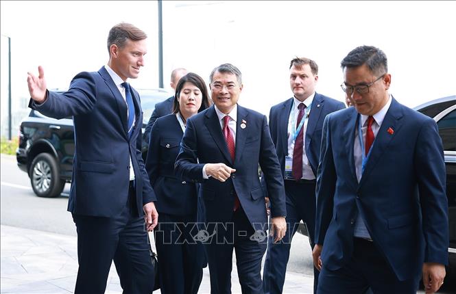 Thủ tướng Lê Minh Hưng đến dự Phiên khai mạc Diễn đàn Doanh nghiệp Nga-ASEAN. Ảnh: Dương Giang – TTXVN
